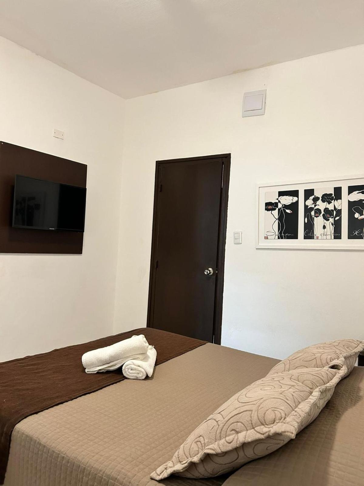 Piriápolis Hotel American מראה חיצוני תמונה